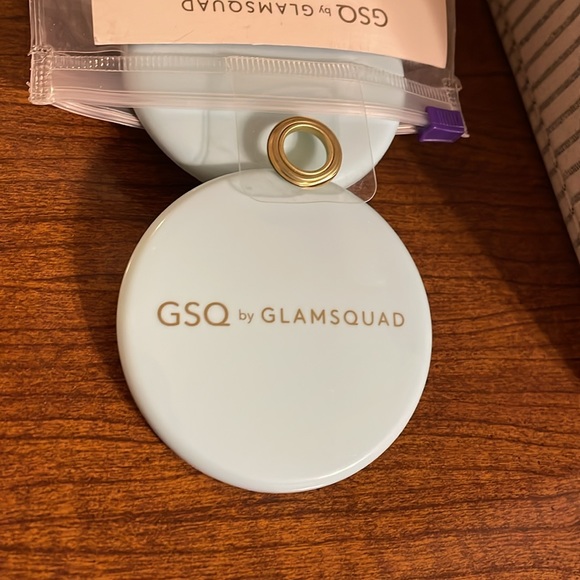 GSQ by Glamsquad Eyelash Set. NEW! Incudes Compact Mirror ,Curler & Replacements - Picture 5 of 5